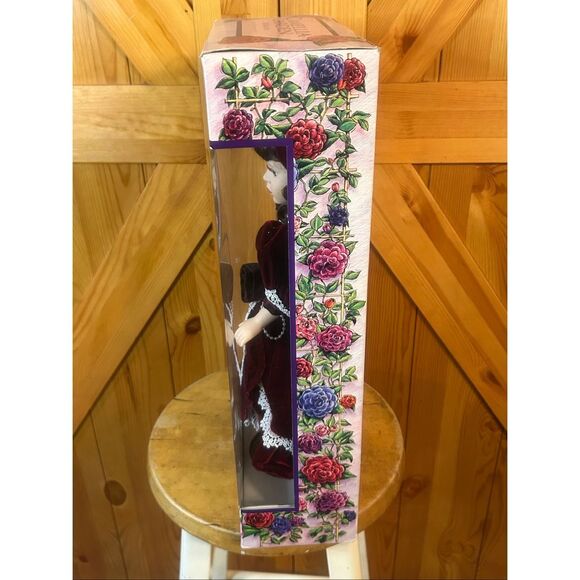 CAMELLIA GARDEN COLLECTION PORCELAIN DOLL 1997 LIMITED COLLECTOR'S EDITION (5746 - Picture 5 of 11